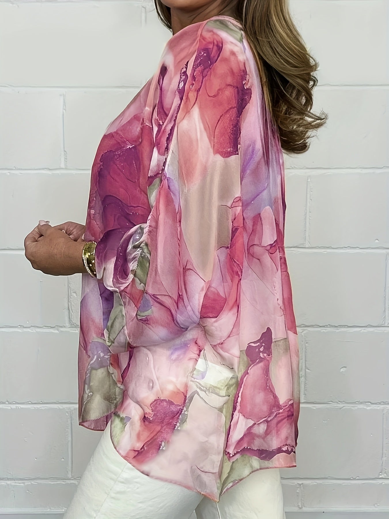 Chiffon damesblouse met bloemenprint en V-hals