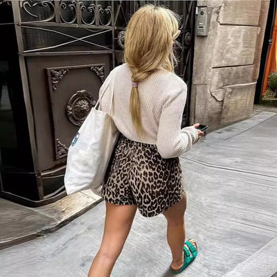 Nikki™ | Short